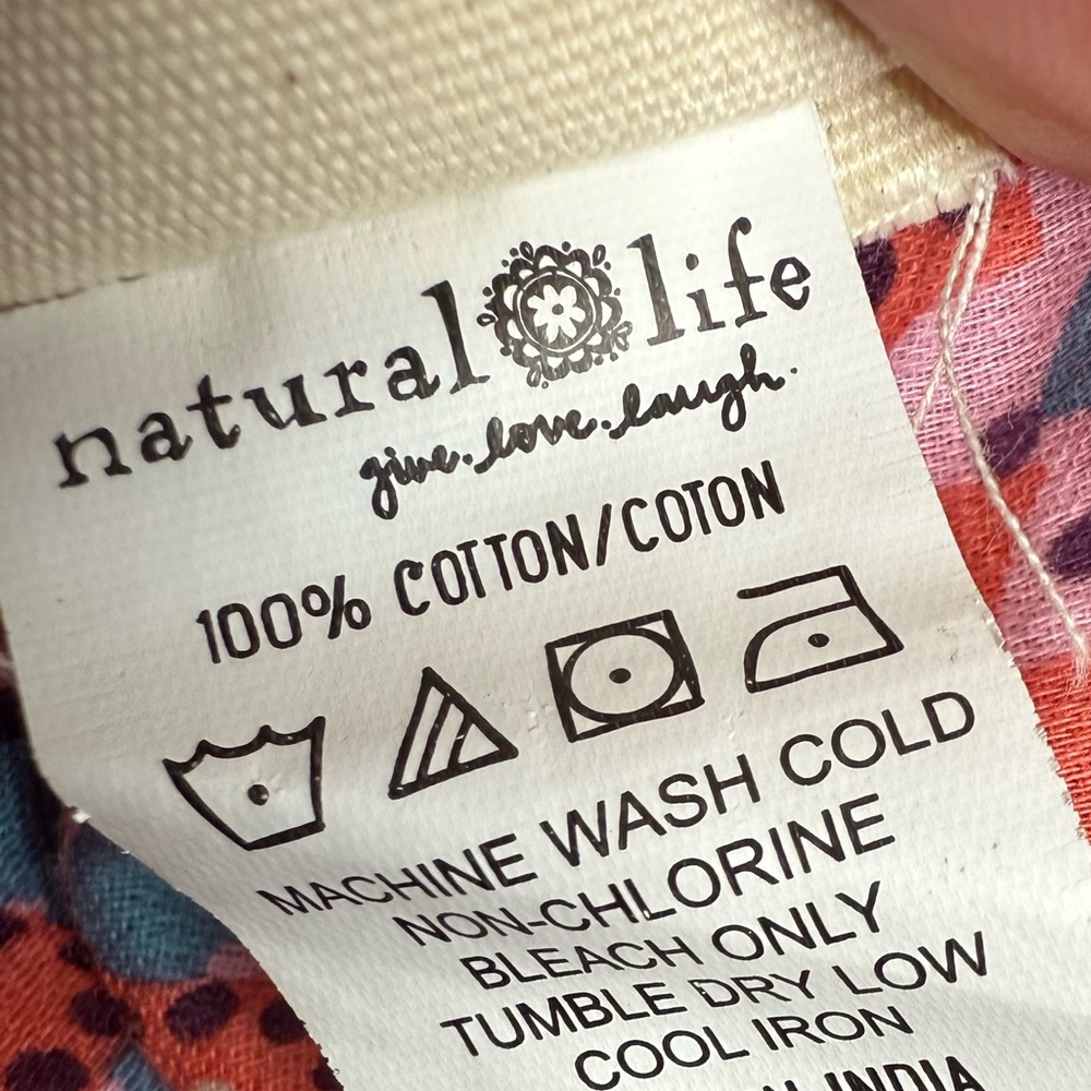 NATURAL LIFE Floral Mini Skirt in Red and Blue - Picture 4 of 9